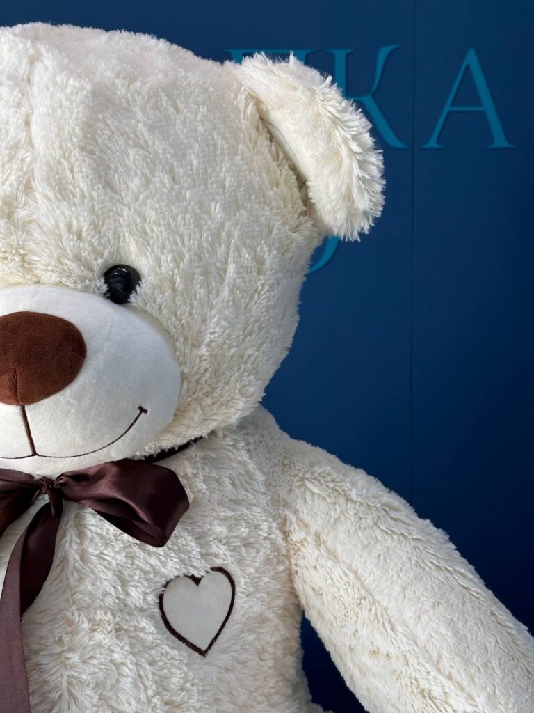 Мишка плюшевый, 145см