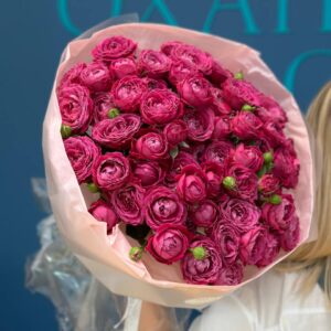 Букет кустовых роз
