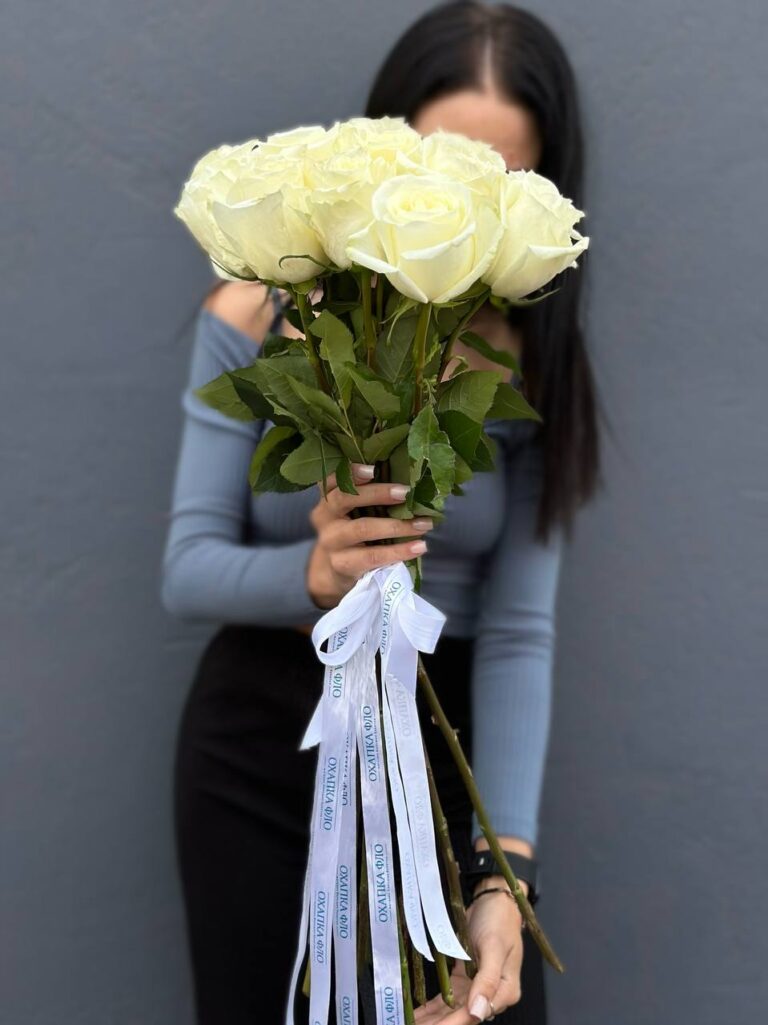 Букет роз белых 15 штук.