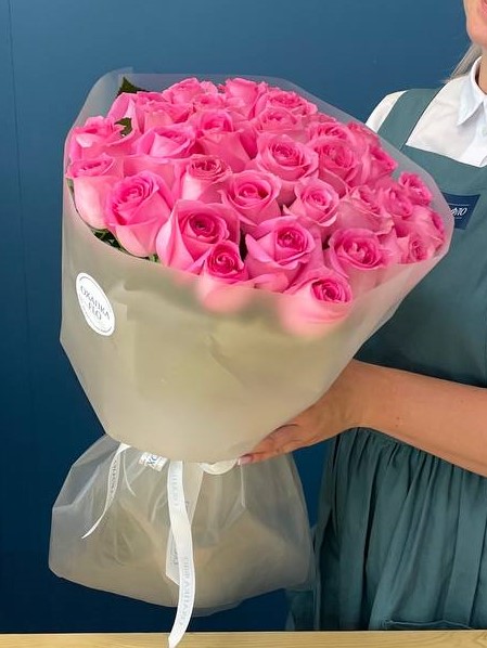 Букет из 31 розовой розы