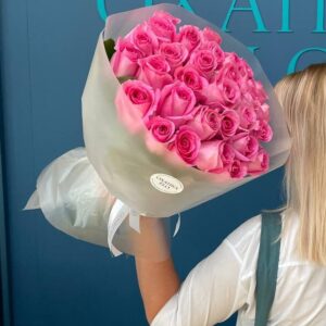 Букет из 25 розовых роз