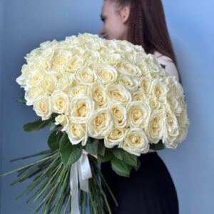 Букет роз белых 101 штук