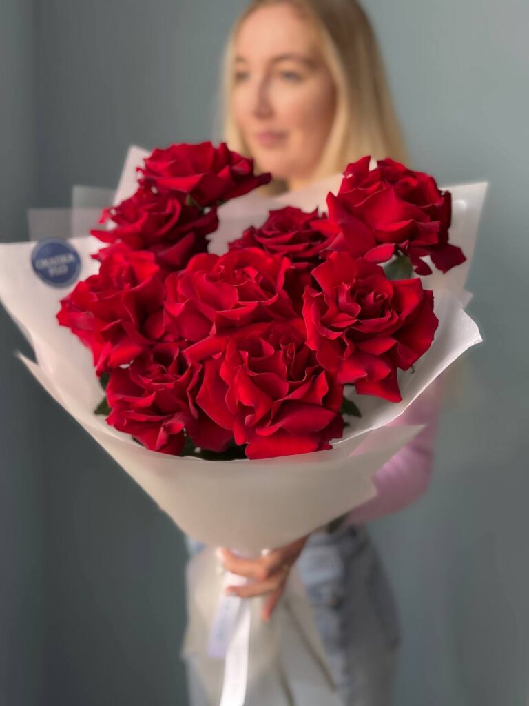 Букет 9 красных "Французских" роз