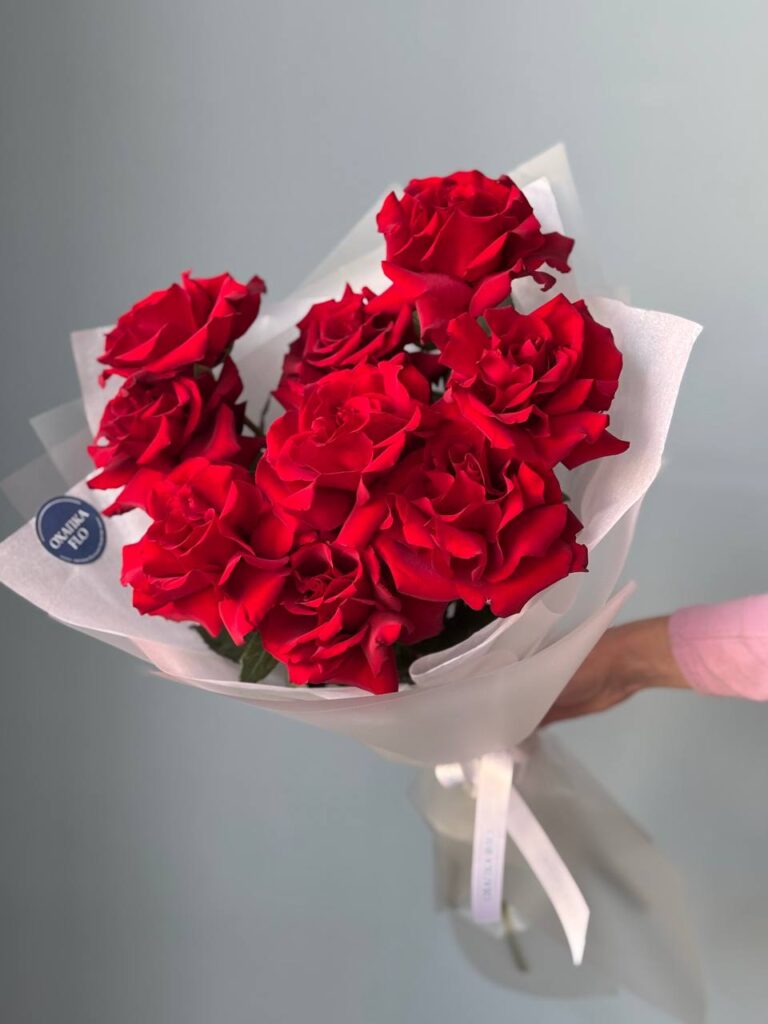 Букет 9 красных "Французских" роз