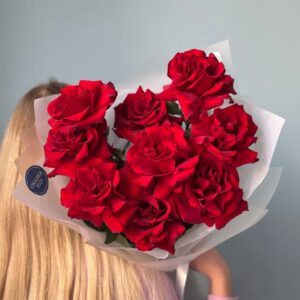Букет 9 красных "Французских" роз