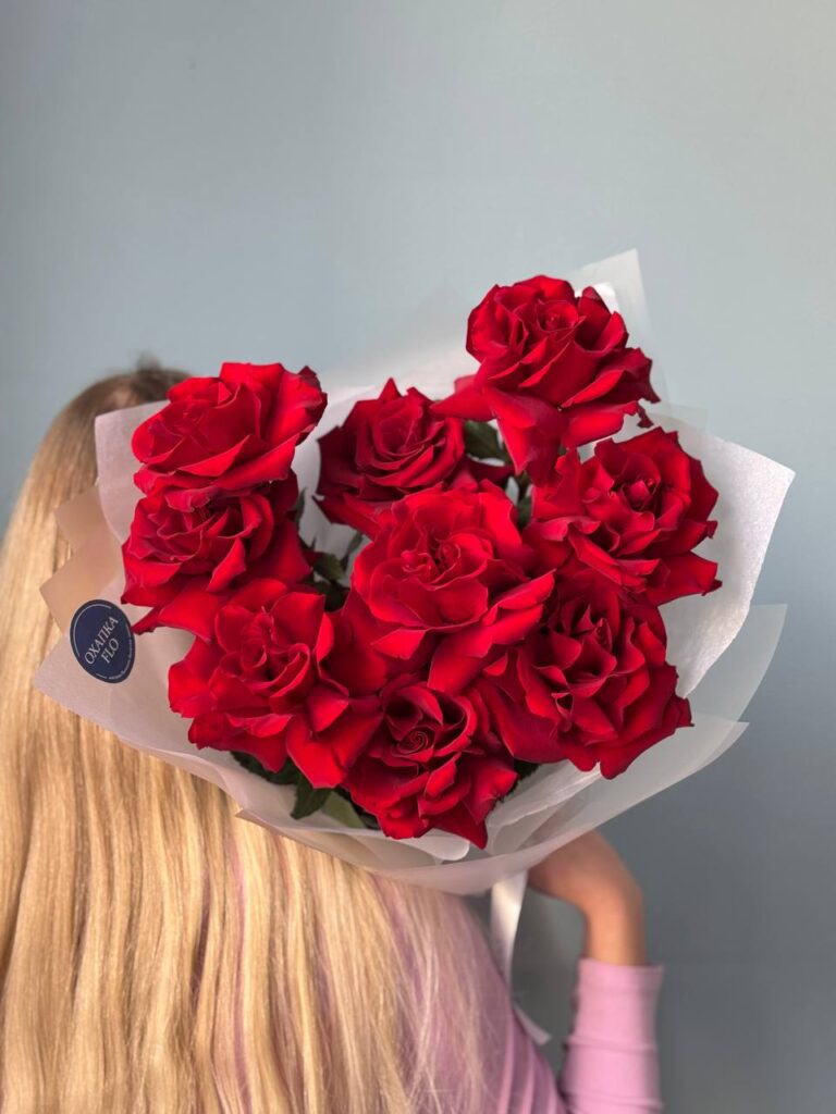 Букет 9 красных "Французских" роз