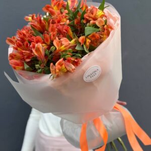 Альстромерия оранжевая букет 15 штук