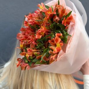Альстромерия оранжевая букет 15 штук