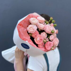 Розы нежно-розовые кустовые букет