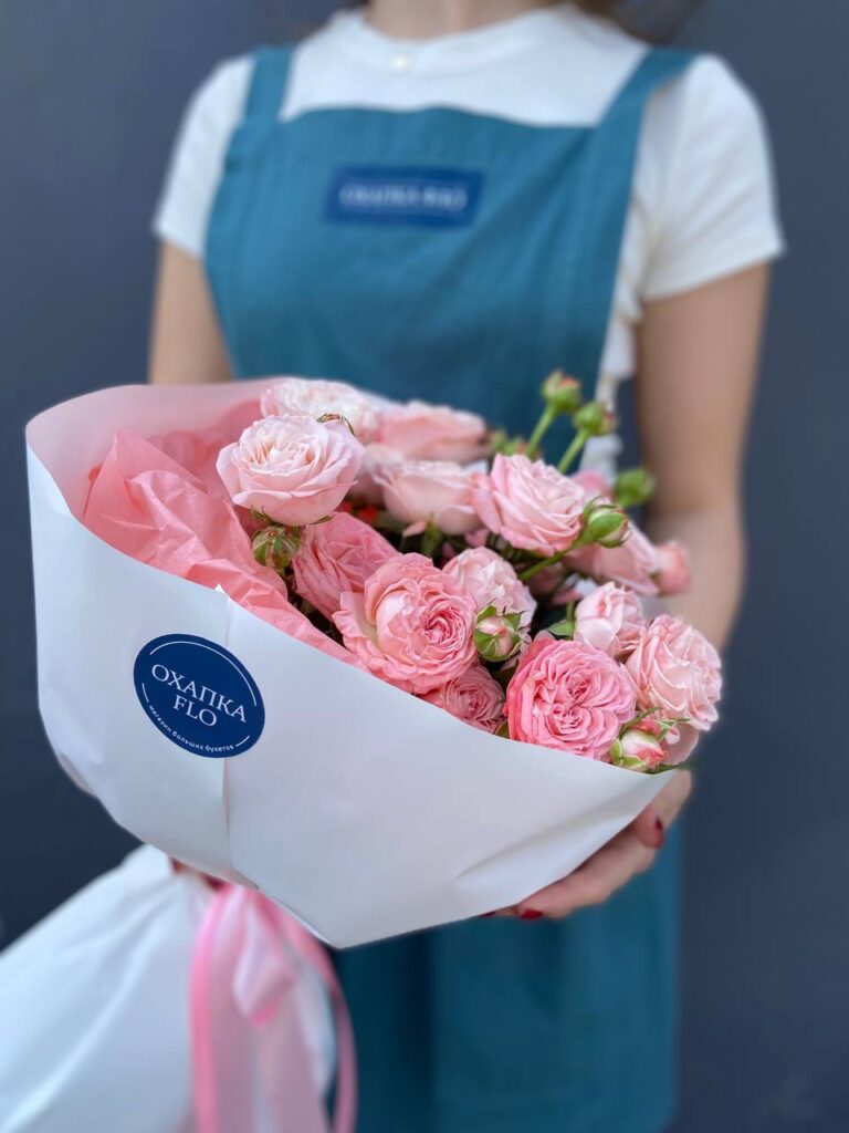 Розы нежно-розовые кустовые букет