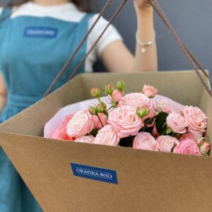 Розы нежно-розовые кустовые букет