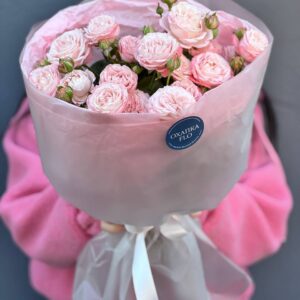 Розы нежно-розовые кустовые букет