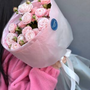 Розы нежно-розовые кустовые букет