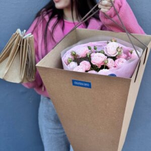 Розы нежно-розовые кустовые букет