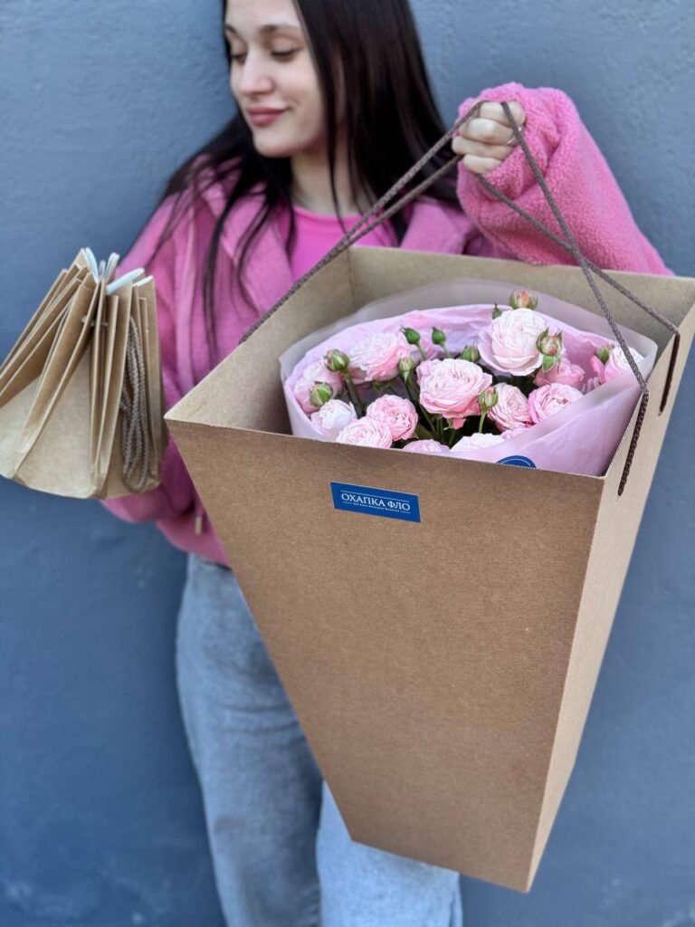 Розы нежно-розовые кустовые букет