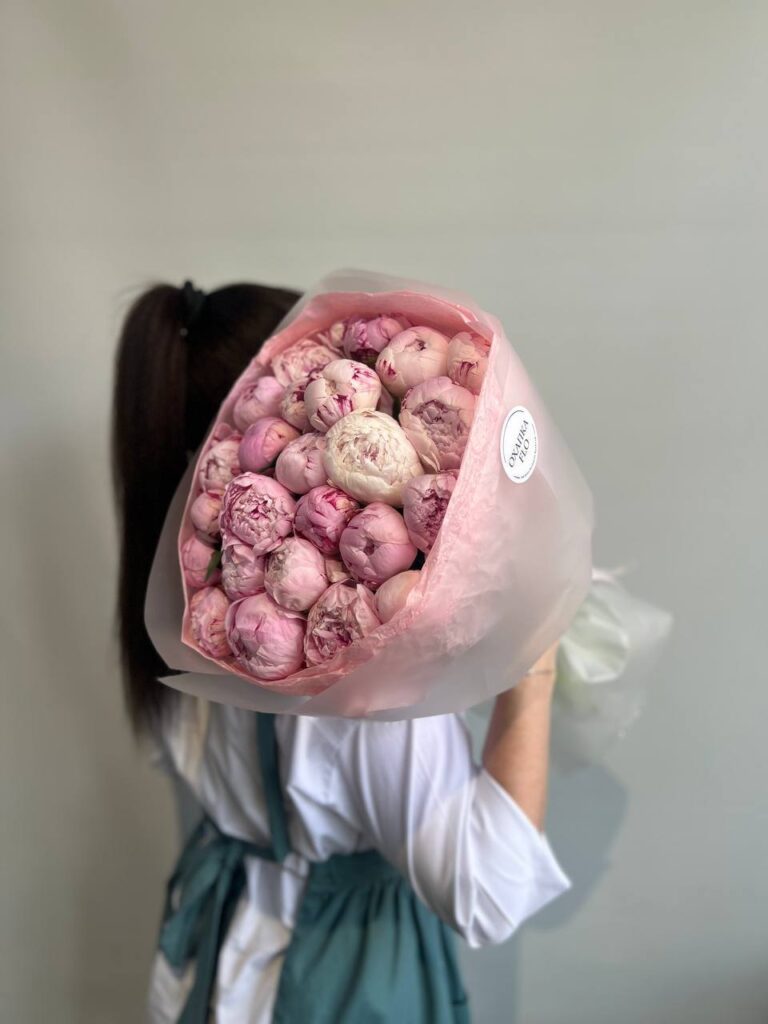 Пион розовый букет