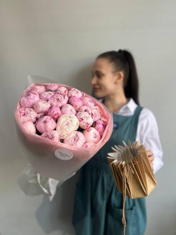 Пион розовый букет