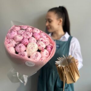 Пион розовый букет