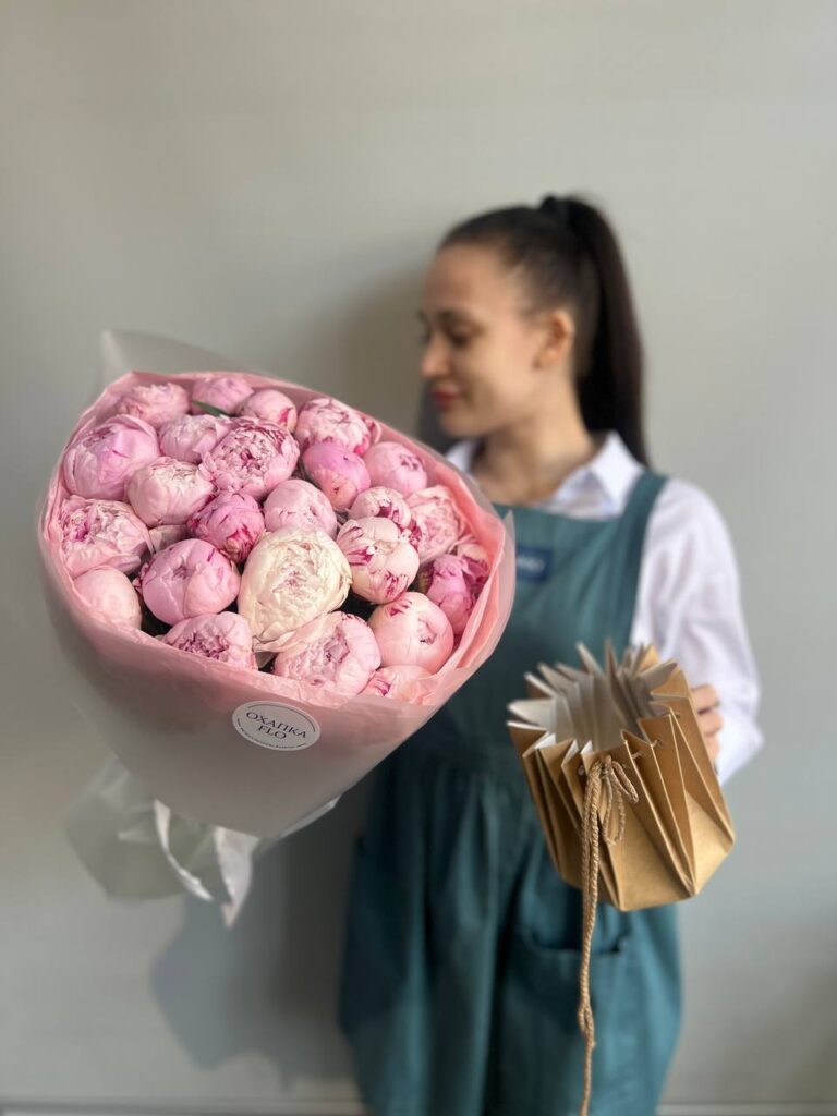 Пион розовый букет