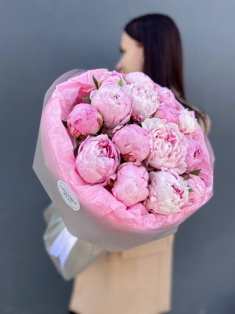 Пионы розовые 15 штук букет