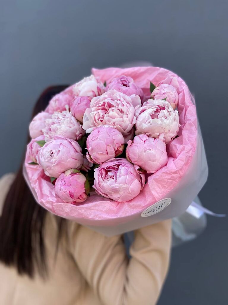 Пионы розовые 15 штук букет