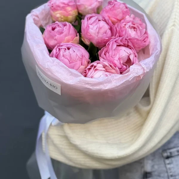 Пионы розовые 9 штук Диннер Плате