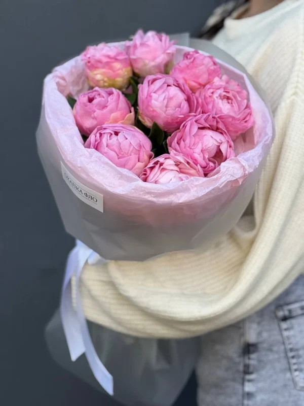 Пионы розовые 9 штук Диннер Плате
