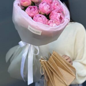 Пионы розовые 9 штук Диннер Плате