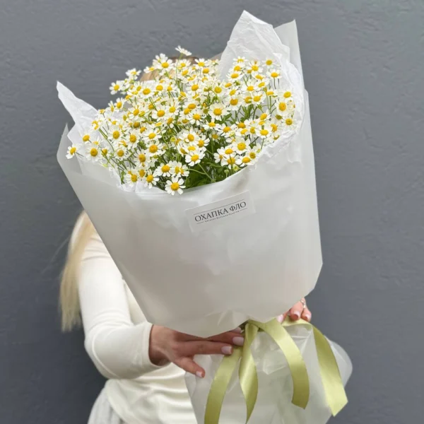 Букет кустовых ромашек 9 штук