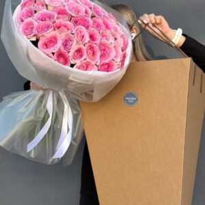 Букет розовых роз