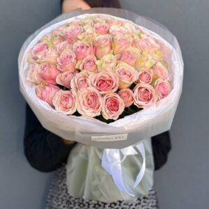 Букет из 51 розовых роз