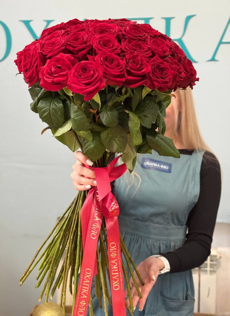 Букет красных роз