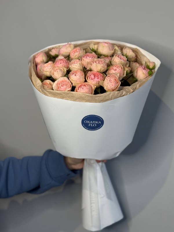 Букет кустовых роз пионовидных нежно-розовых 7 штук №4.