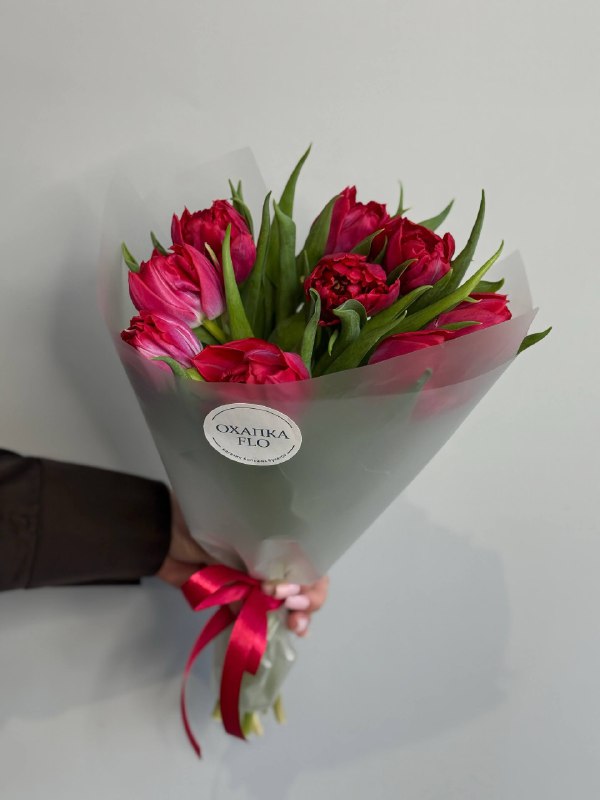 Букет тюльпанов малиновых пионовидных, 9шт