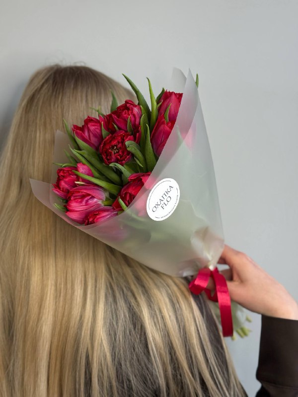 Букет тюльпанов малиновых пионовидных, 9шт