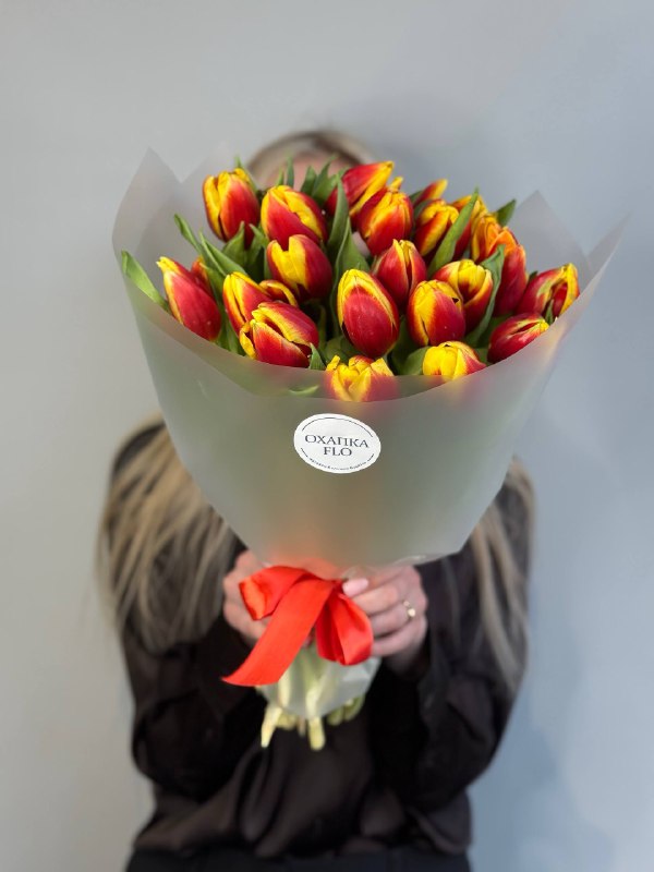 Букет тюльпанов красно-желтых, 19шт