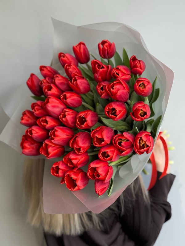 Букет тюльпанов красных, 39шт