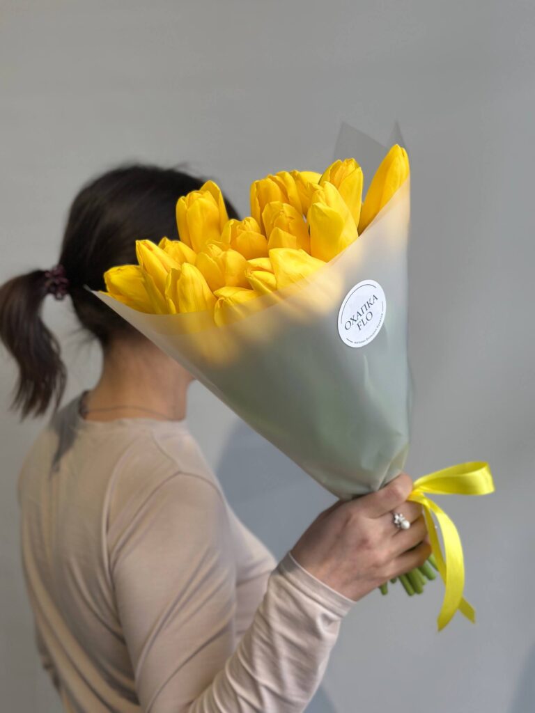 Букет тюльпанов желтых сортовых, 15 шт