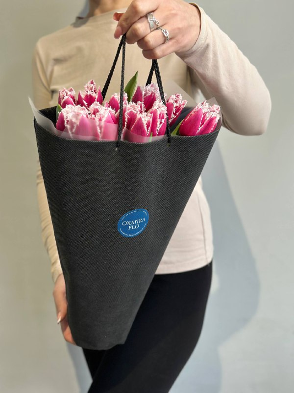 Букет малиновых тюльпанов бахромчатых, 15 шт