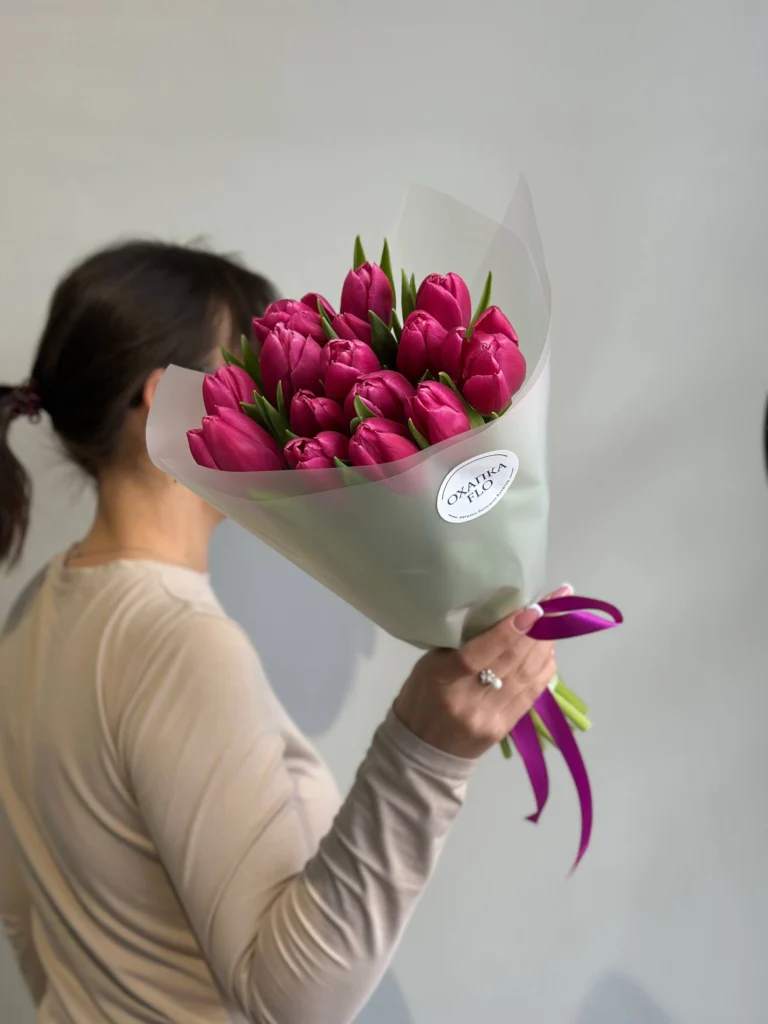 Букет сиренево-розовых тюльпанов сортовых, 15 шт