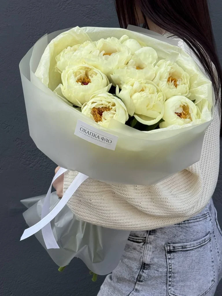 Букет пионов, 9 штук.