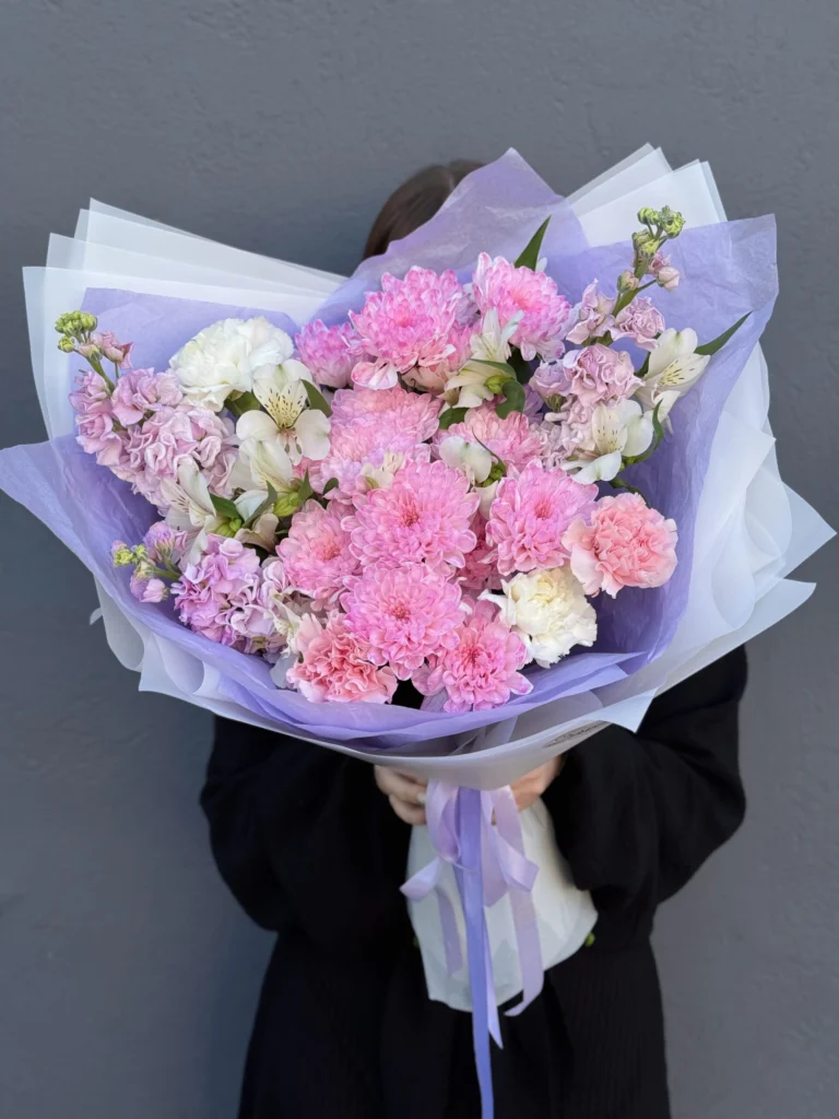 Авторский букет в лавандовых тонах